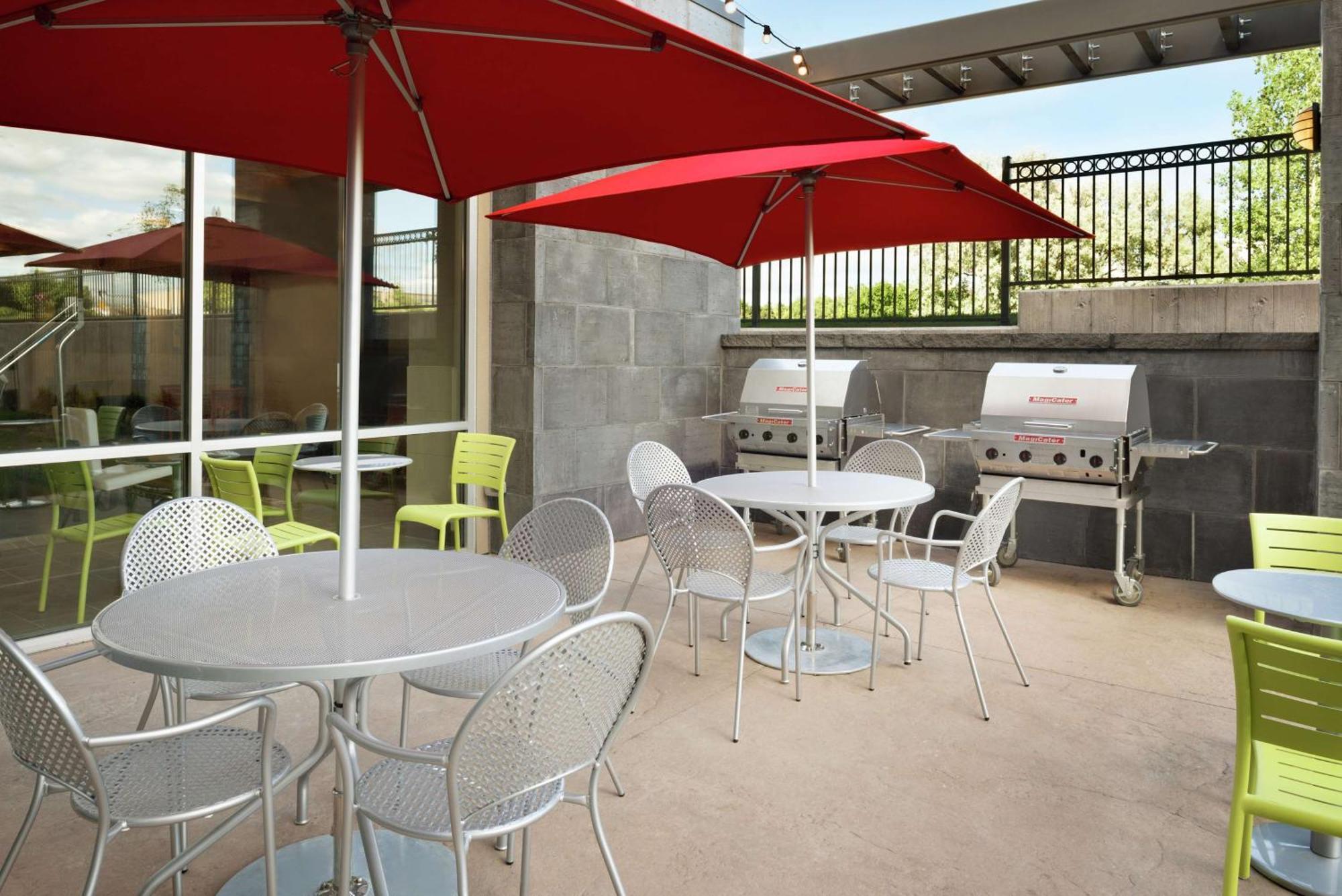 Home2 Suites By Hilton Roseville Minneapolis Exterior foto