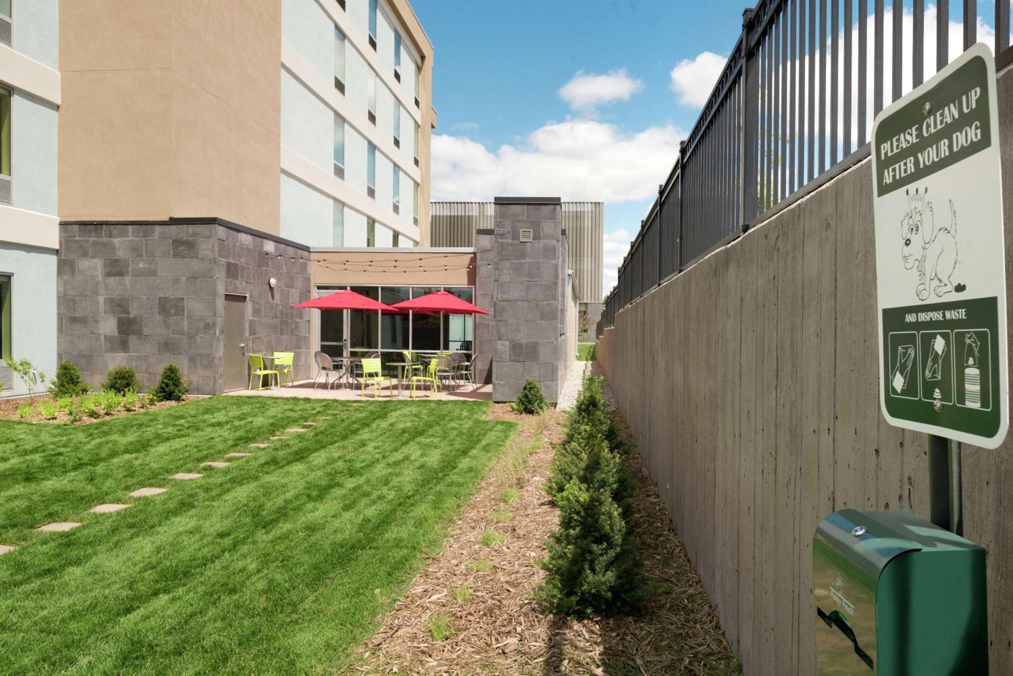 Home2 Suites By Hilton Roseville Minneapolis Exterior foto