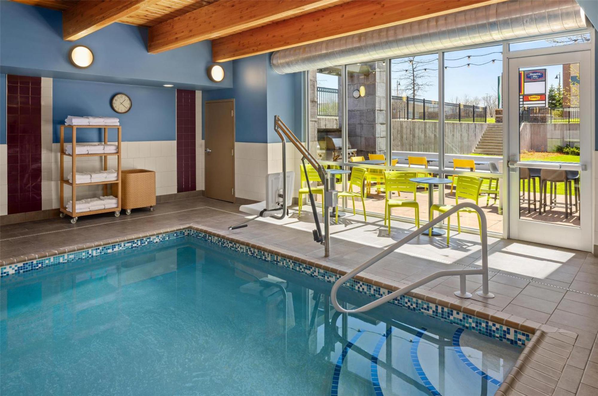 Home2 Suites By Hilton Roseville Minneapolis Exterior foto